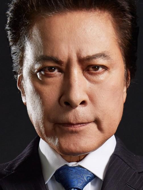 Soichiro Yagami played by Takeshi Kaga